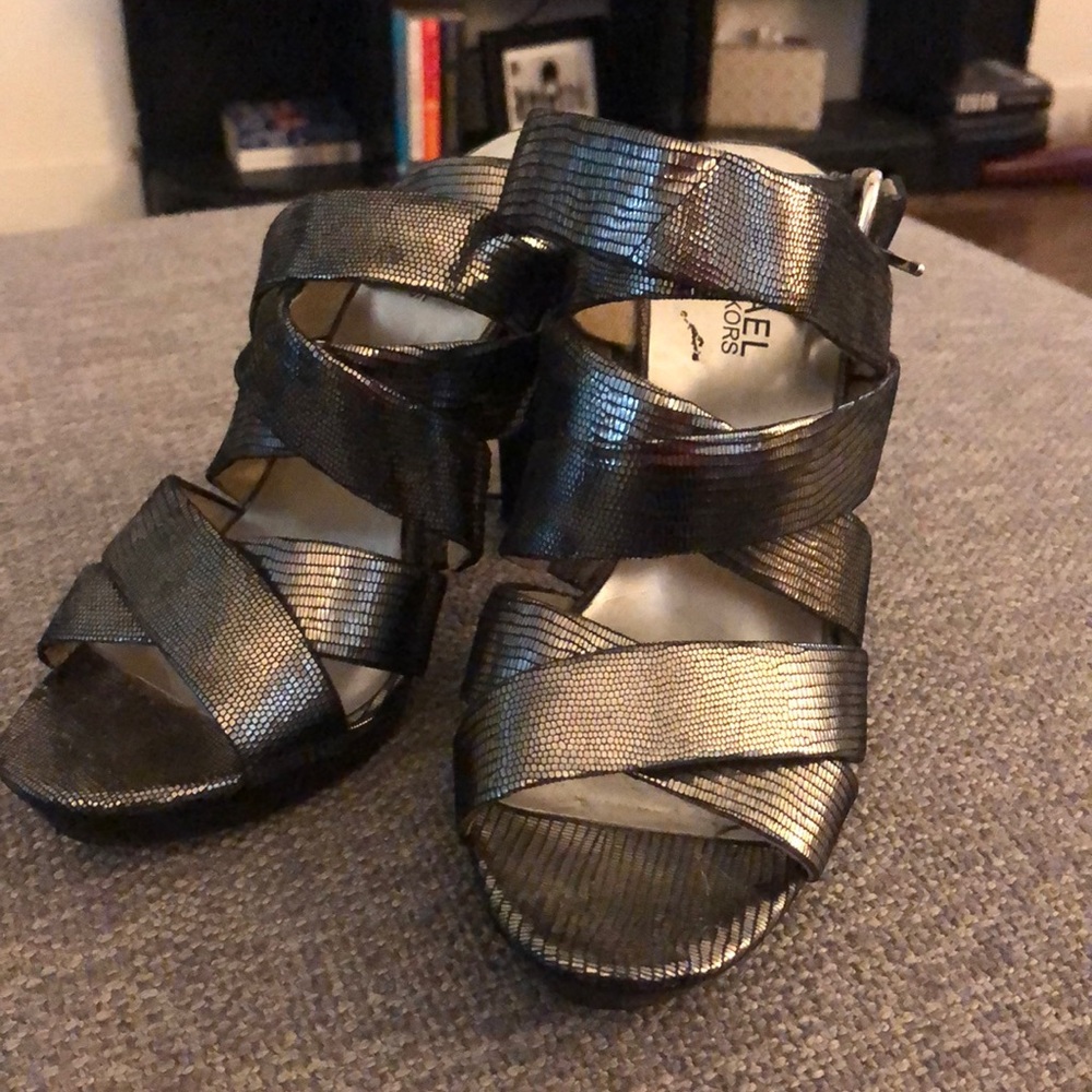 Michael Kors Sz 7 high heels